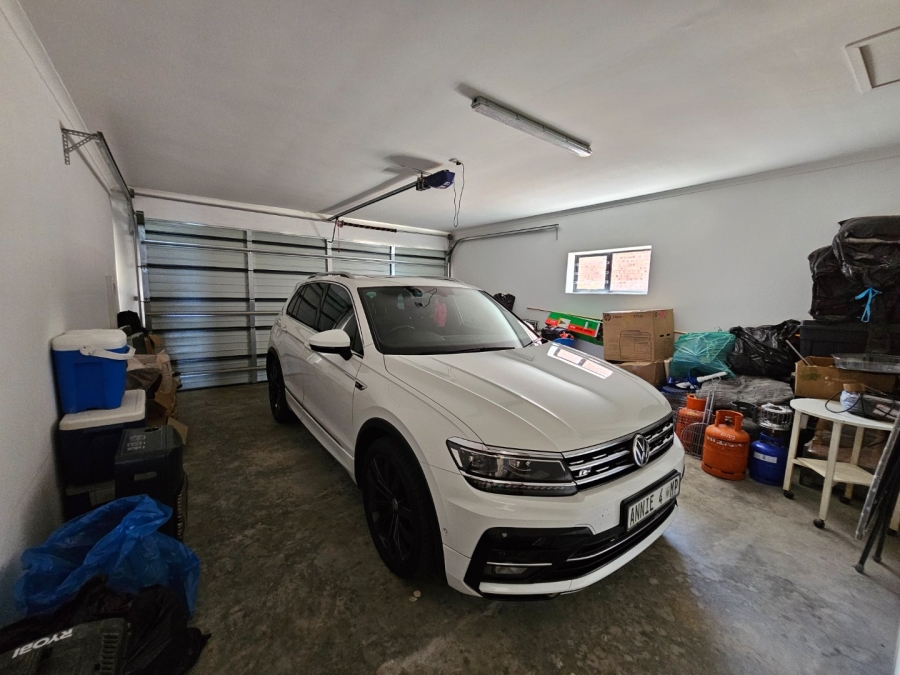 3 Bedroom Property for Sale in Dwarswegstrand Western Cape